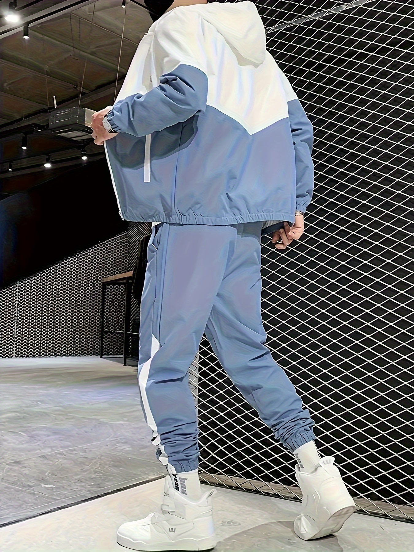 2pcs Men's Hooded Tracksuit - Lightweight Polyester Active Wear Set For Spring/Autumn With Pockets, Long Sleeve Jacket And Jogger Pants