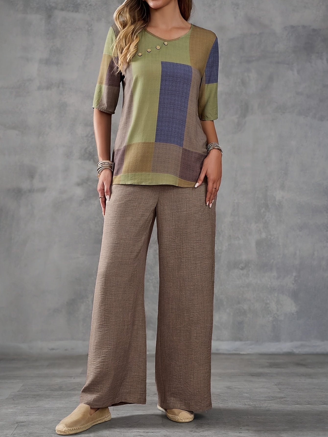 Elegant Patchwork Women'S Fashion Suit - Short Sleeve, Crew Neck, Polyester, Spring/Summer Collection, Casual Attire|Modern Casualwear|Polyester Fabric
