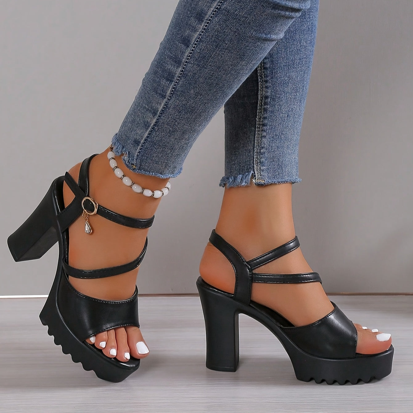 Women'S Summer Fashion Chunky Heel Sandals - White Open Toe with Buckle Strap, Comfortable PU Sole, Stylish High Heel Sandals for Casual Wear, Chunky Heel Sandals