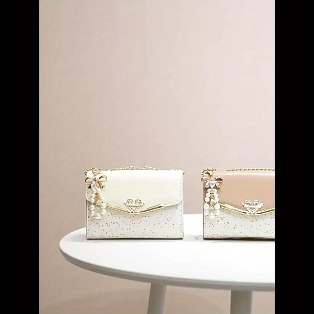 A Stylish Women'S Flip Chain Handbag, Ideal for Shopping, Makes a Wonderful Gift for Family, Loved Ones, Friends, Classmates, Or Even for Yourself. It'S a Perfect Present for Valentine'S Day, Featuring a Square Bread Design A