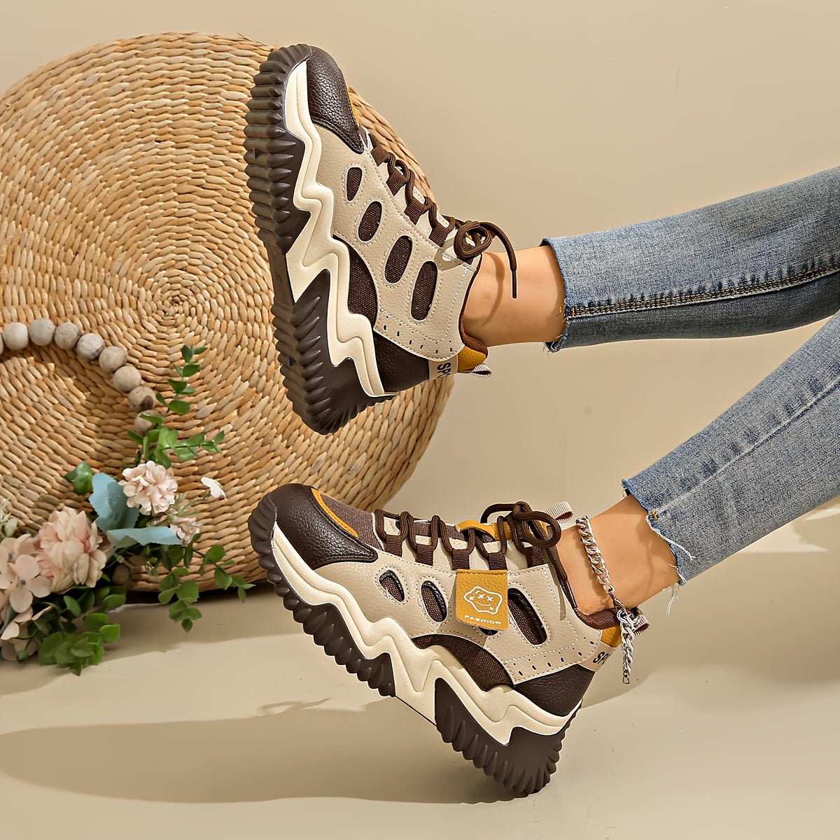 1 Pair Women'S Mid-Top Casual Sneakers, Fashion Mesh Design, Lace-Up Closure, Fabric Upper & Lining, Faux Sole, Textile Insole - Spring Season Footwear