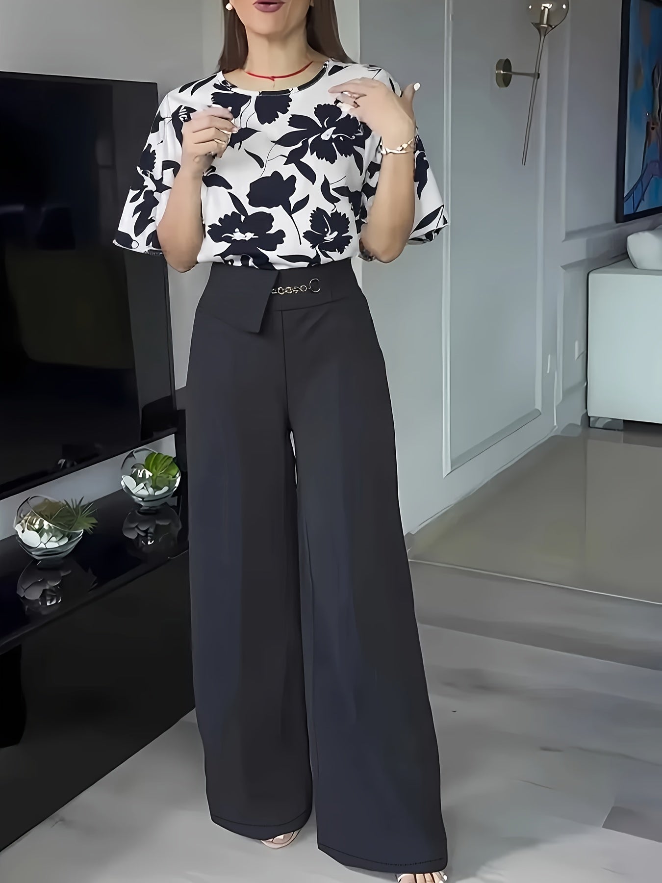 Women's Elegant Printed Short Sleeve Round Neck Shirt and Long Pants Set
