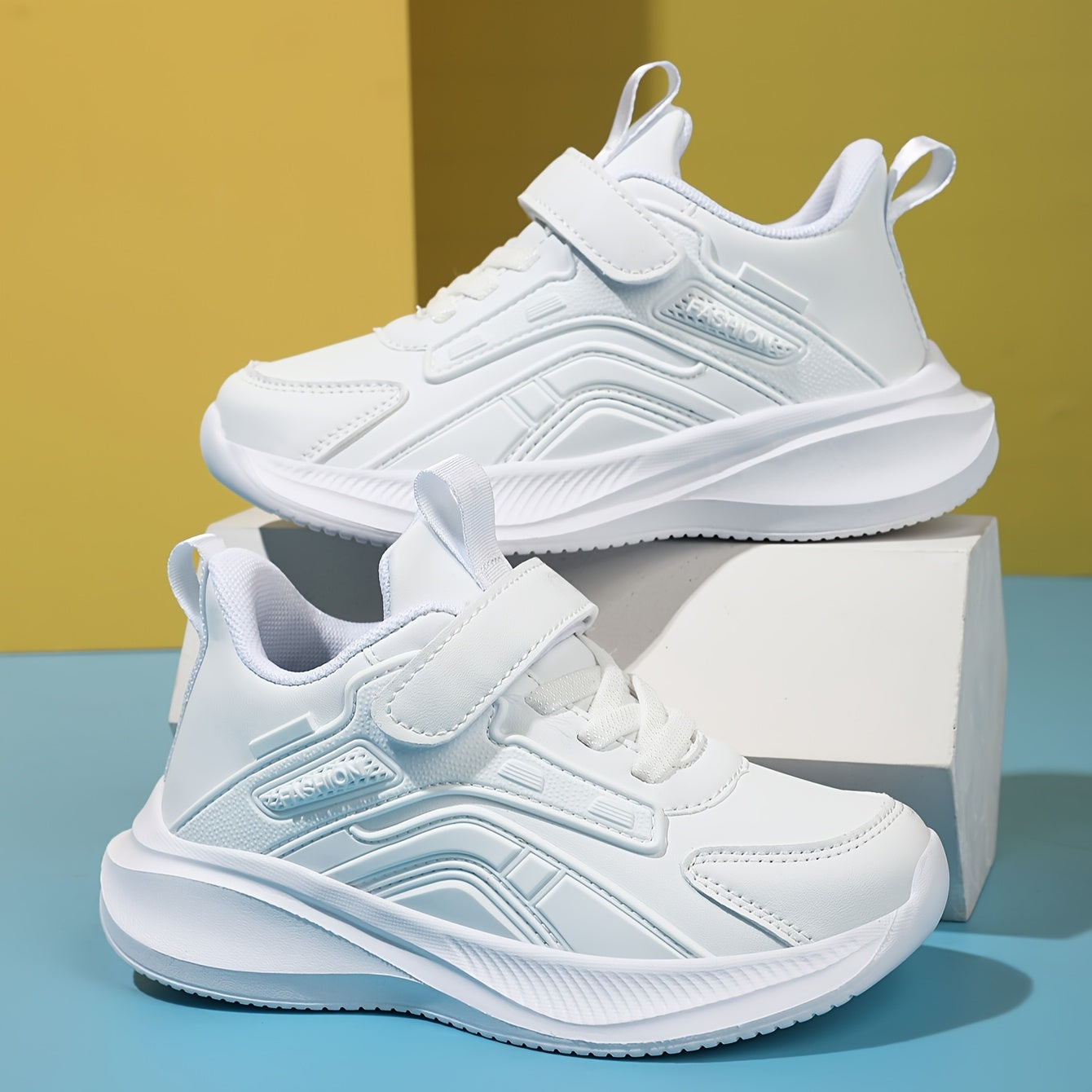 1 Pair Boys Girls Low-Top Sneakers - White Casual Sports Shoes with Closure, Durable EVA Sole & Fabric Lining, Breathable Round Toe Design for Running, School, Daily Wear, Shoes for Girls, School Footwear, Minimalist Style, S