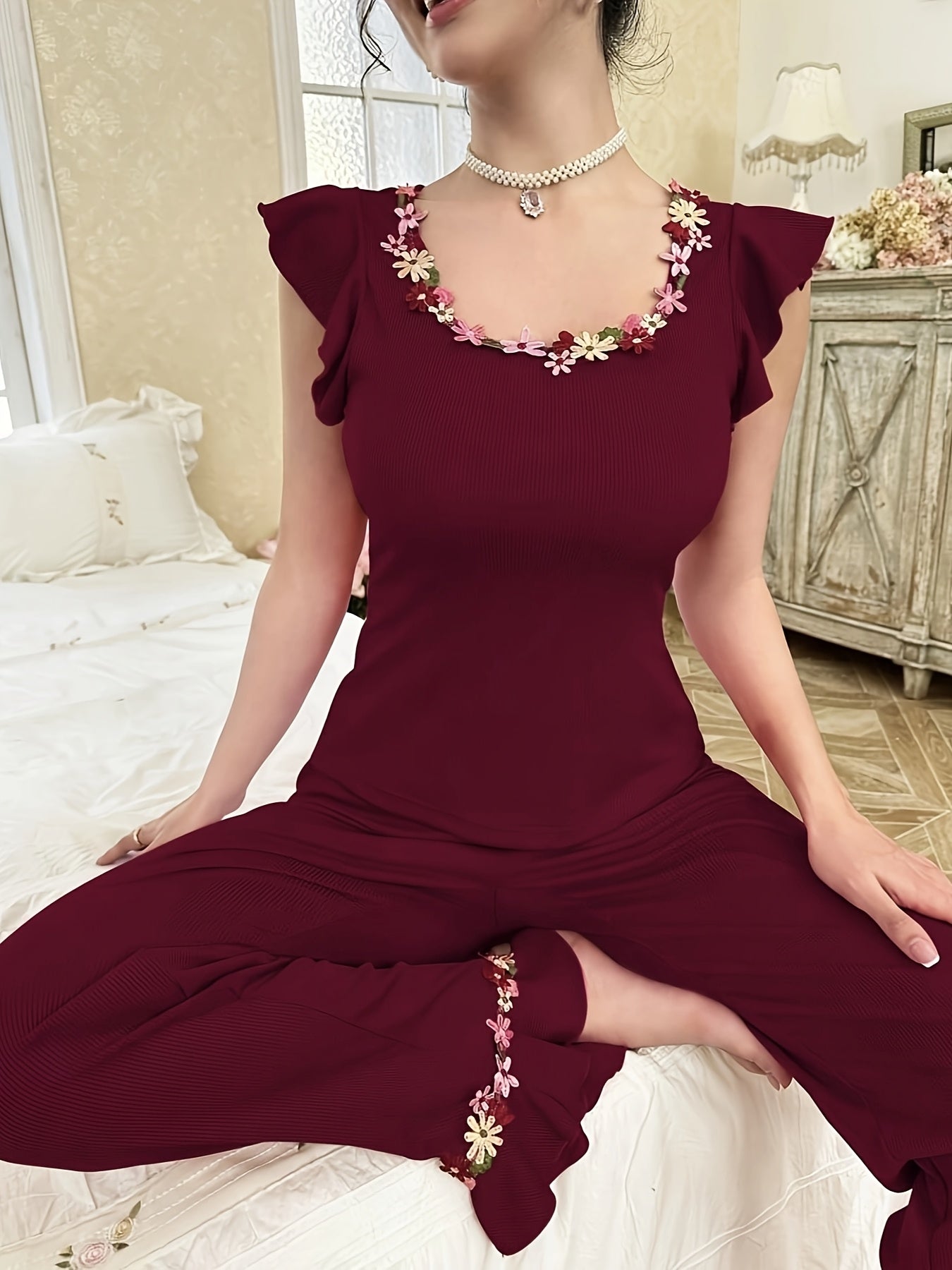 Elegant Women'S Floral Embroidered Colorful Small Floral Small Cap Sleeve Top and Ruffle Hem Pants Set