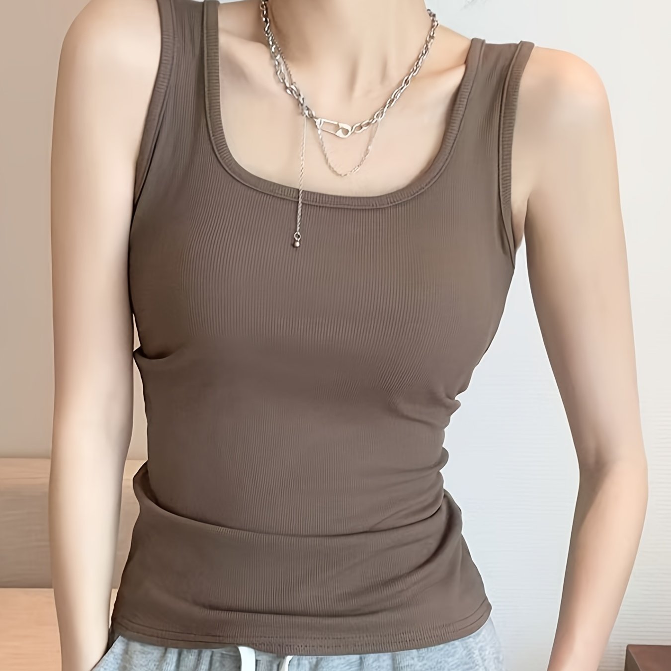 Solid Color Casual, U-neck, Wide Shoulder Vest, Women's Vest, Inner Wear, Versatile Outer Wear, Sleeveless Vest, Comfortable and Simple, Spring, Summer and Autumn Top, Can Be Worn in Winter, Christmas, Valentine's Day