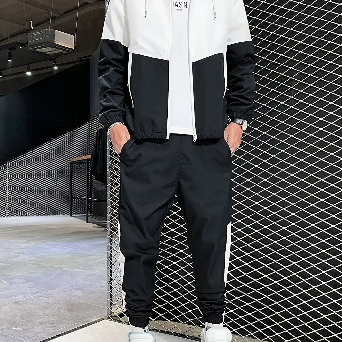 Men's Casual Athletic Hoodie and Pants Set - Color Block Design, Polyester, Machine Washable, Spring/Fall Sportswear, Blue & White Two-Piece Outfit, Everyday Activewear|Modern Athletic Look|Polyester Sportswear