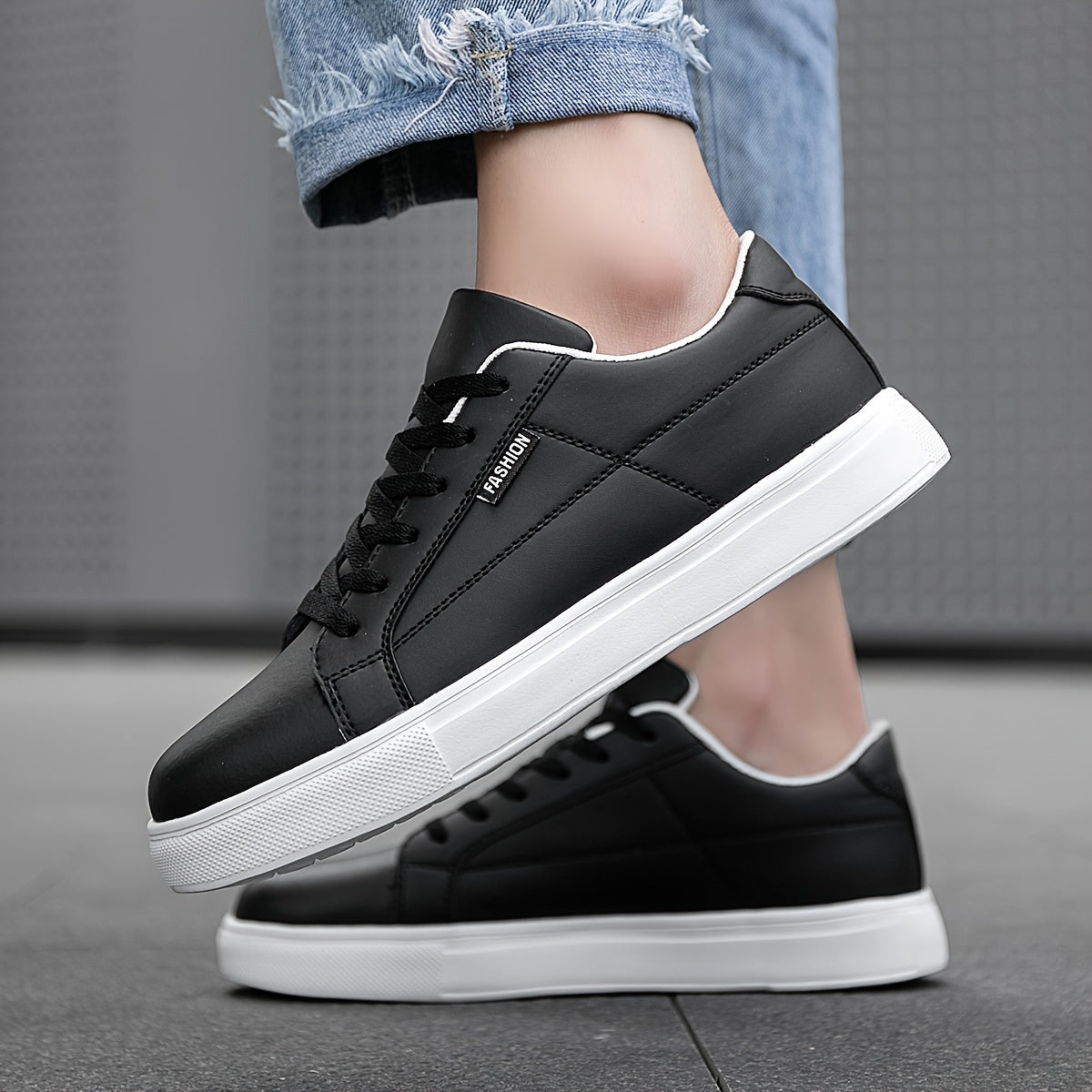 Men's Monochrome Casual Sneakers with White Accents - Comfortable, Easy to Match, Ideal for Everyday Use and Hiking
