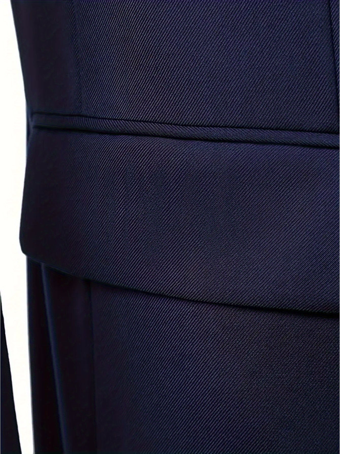 Men'S Formal Suit Set Featuring a Two-Button Lapel Jacket And Trousers. A Simple, Comfortable, And Classic Outfit for Adult Males, Suitable for Professional Office Wear, Elite Business Attire, And High-End Casual Suits. Ideal
