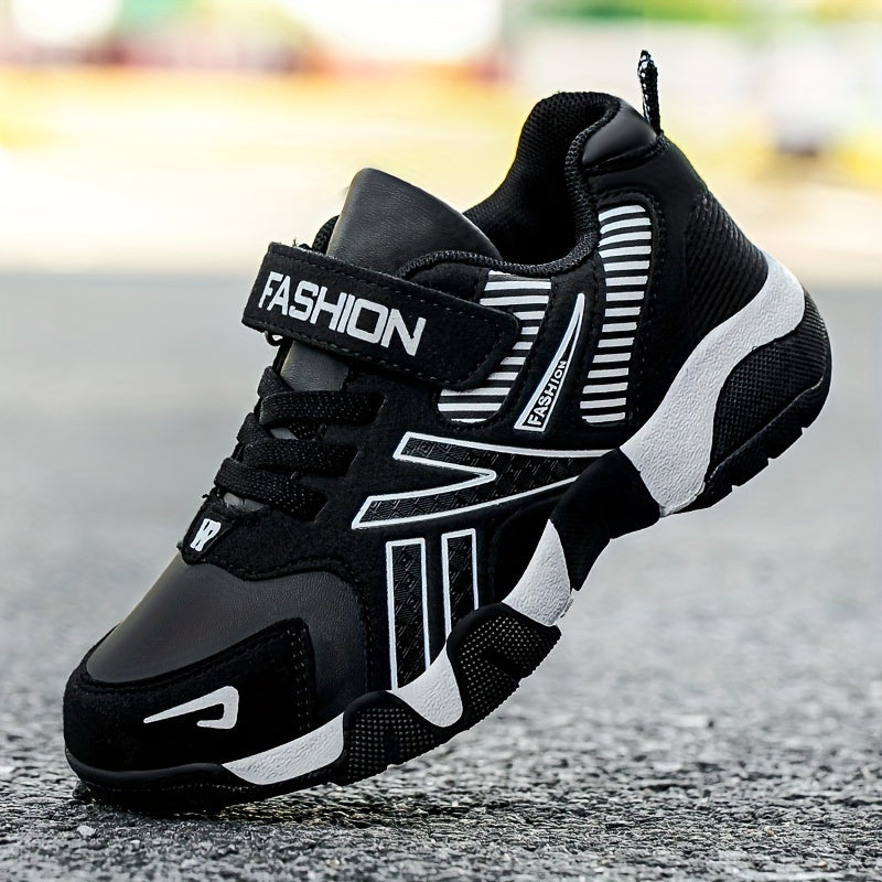 Children's comfortable and lightweight casual sports running shoes for all seasons