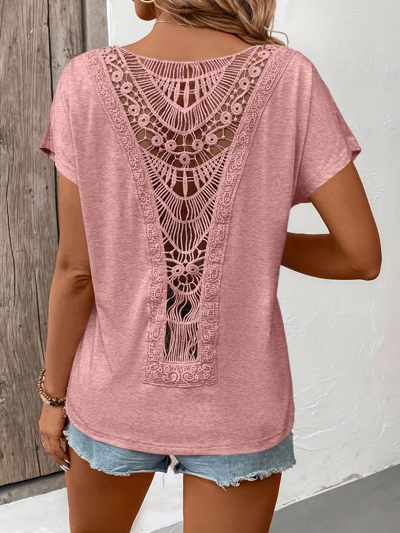 Women'S Elegant Lace Trim Short Sleeve T-Shirt - Chic White Top with Intricate Lace Detail, Round Neck, Lightweight Polyester for Spring/Summer Casual Wear, Ladies T Shirts