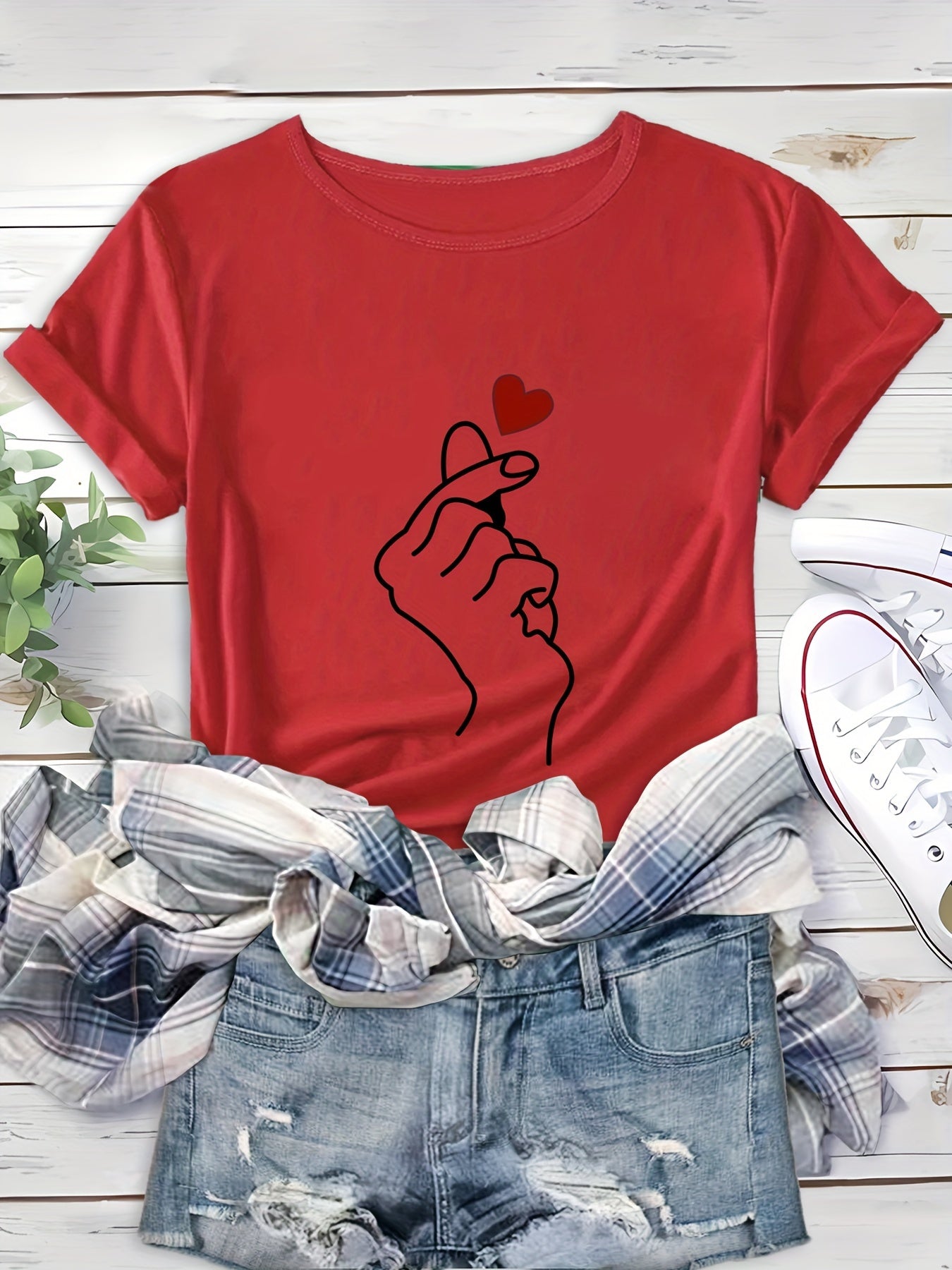 Heart Graphic Round Neck Sports T-shirt, Short Sleeve Running Casual Top, Women's Activewear