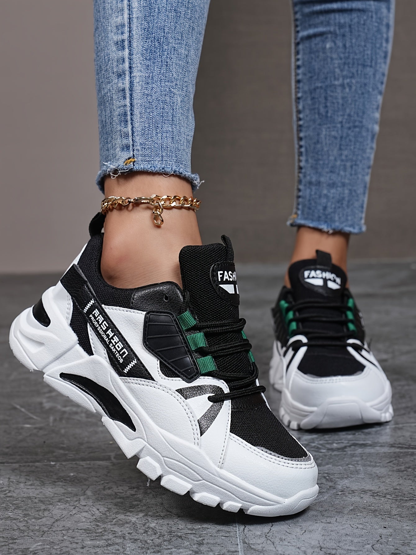 Women's Fashion Sneakers Geometric Pattern Low-Top with EVA Sole, Lace-Up Casual Sports Shoes, Hand-Washable Fabric Inner, All-Season Comfort Footwear with Plain Toe Design