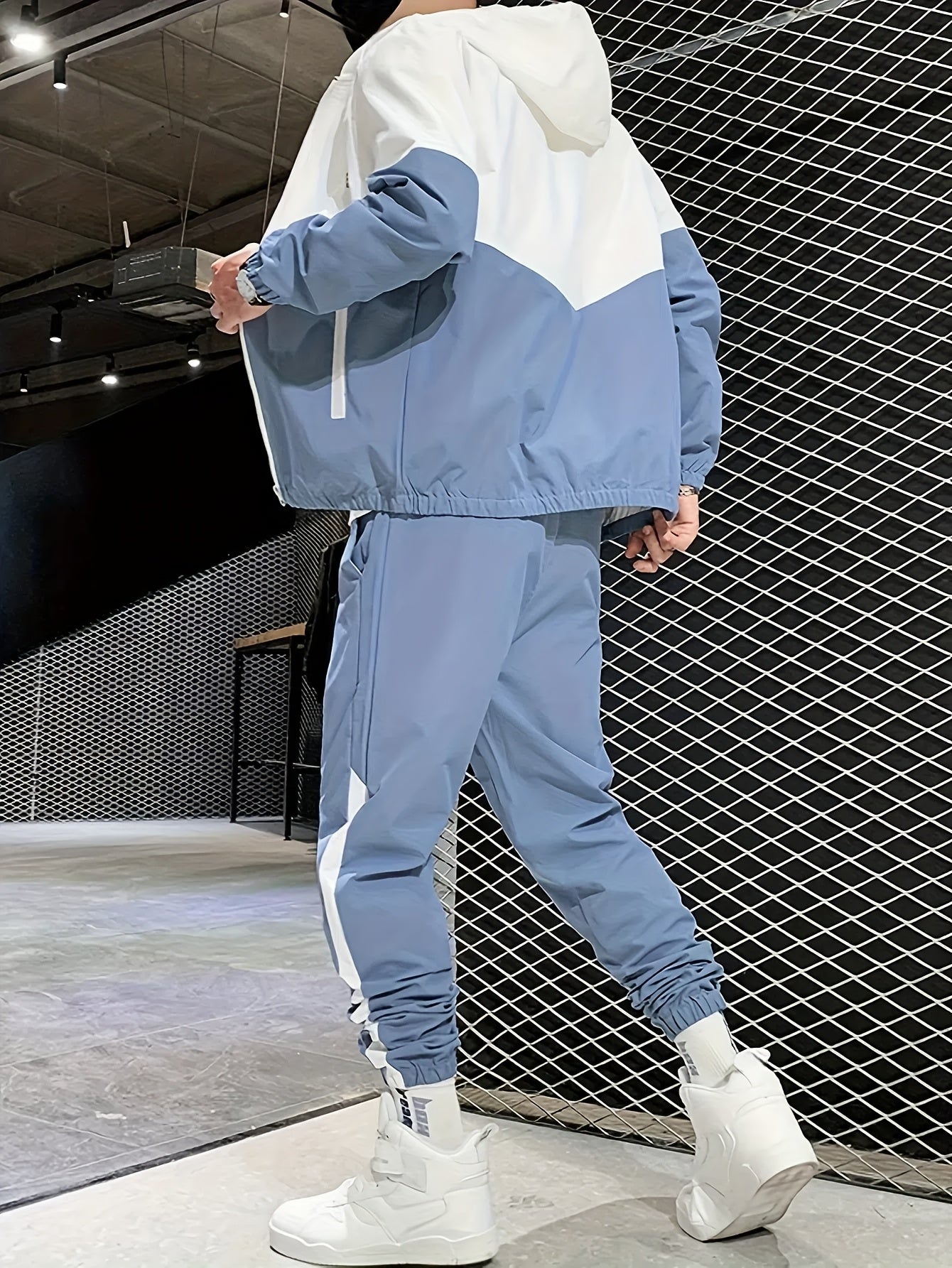 Men's Casual Athletic Hoodie and Pants Set - Color Block Design, Polyester, Machine Washable, Spring/Fall Sportswear, Blue & White Two-Piece Outfit, Everyday Activewear|Modern Athletic Look|Polyester Sportswear