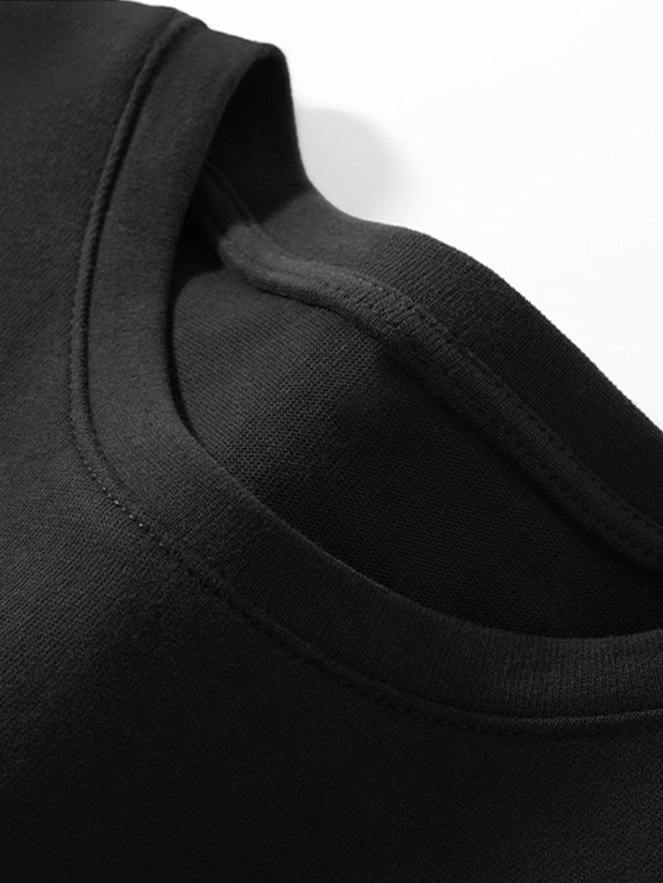 1pc Men's Spring Summer Casual Short Sleeve T-Shirt - Solid Black, Regular Fit Round Neck, Breathable Fabric for Gym, Outdoor & Casual Attire, Gym Shirts, Durable Casualwear, Smooth Texture