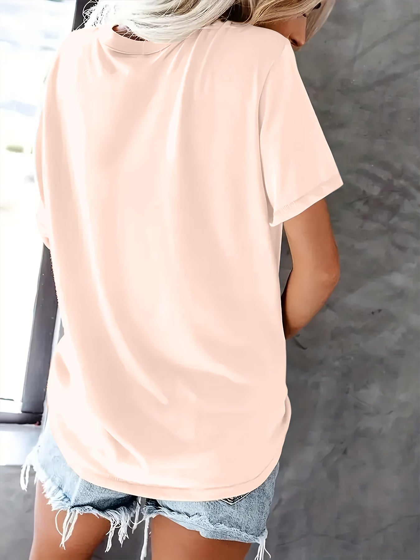 Finger Heart Print T-Shirt, Short Sleeve Crew Neck Casual Top For Summer & Spring, Women's Clothing