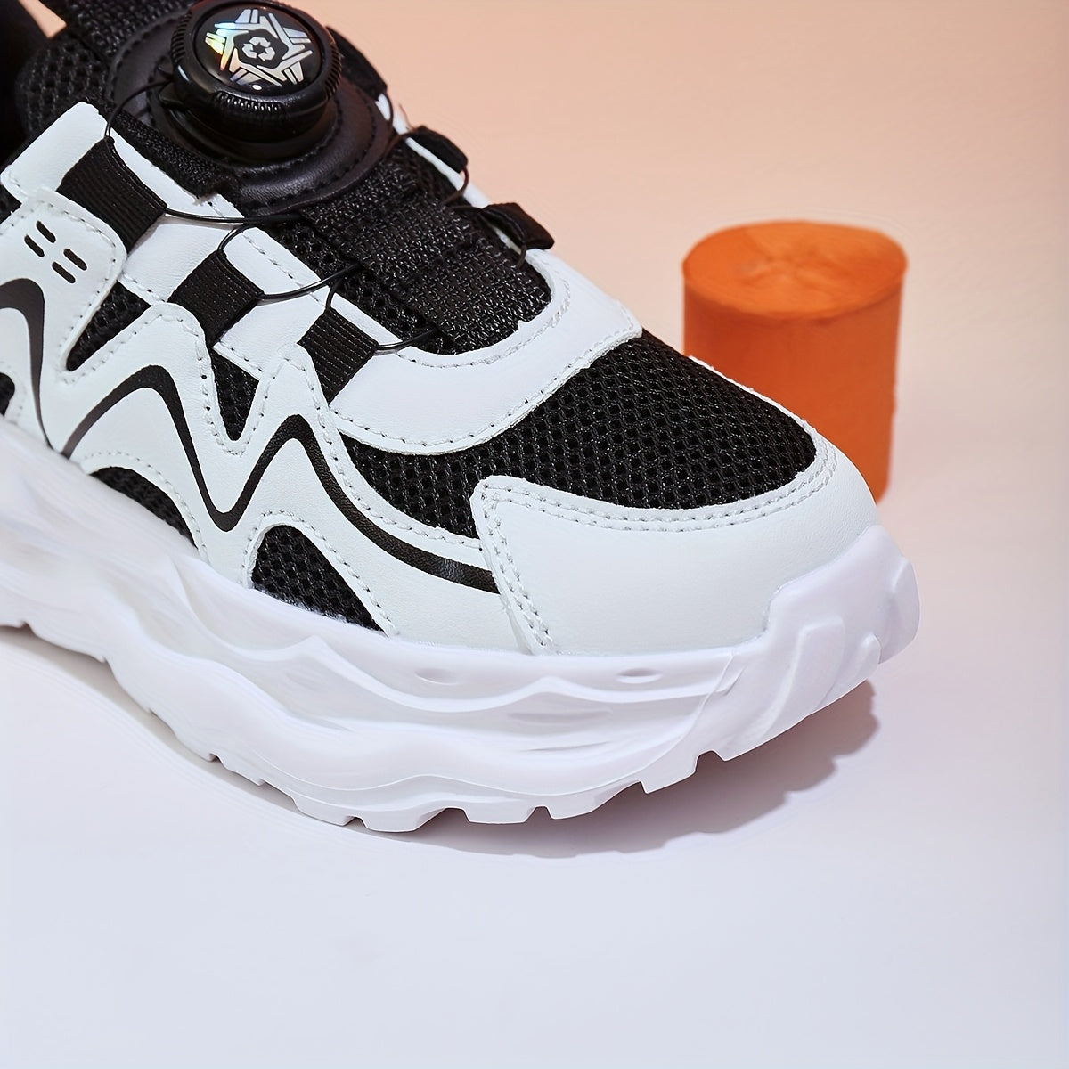 Boys' Fashion Outdoor Sports Shoes with Striped Design Suitable for Parties, Medium and Large Sizes