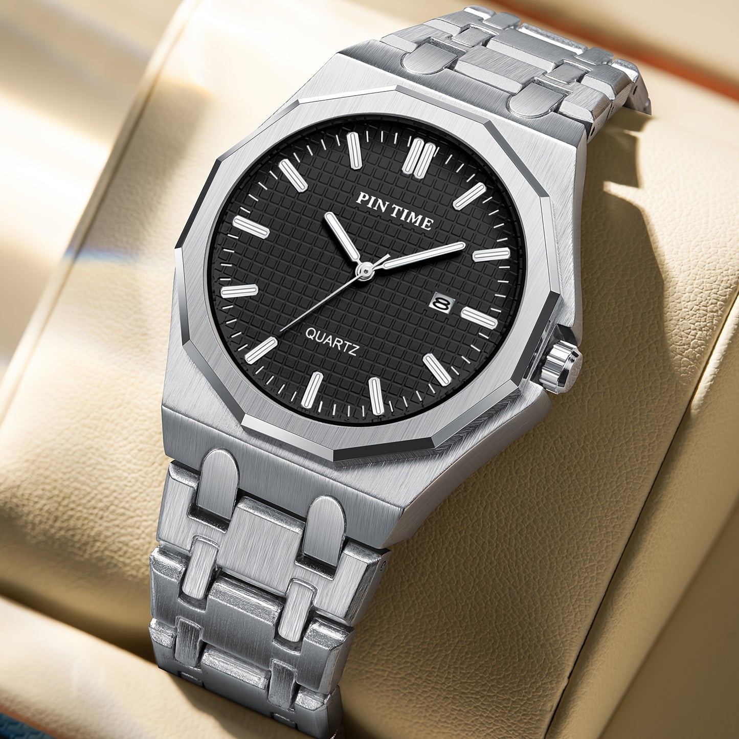 A Quartz-made Ladies' Watch With A 12-sided Case Featuring A Calendar, Suitable For All Occasions, Looks Good On Any Woman Wearing It.