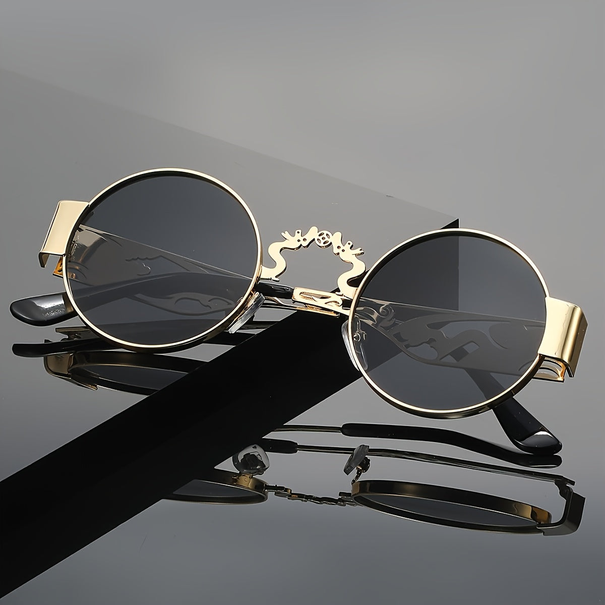 A Pair Of Men's Stainless Steel Retro Round Frame Glasses, Chinese Dragon And Phoenix Carving Hollow Arms, Casual Hip-hop Punk Street Party Fashion Trend Decorative Glasses, With PC Lenses