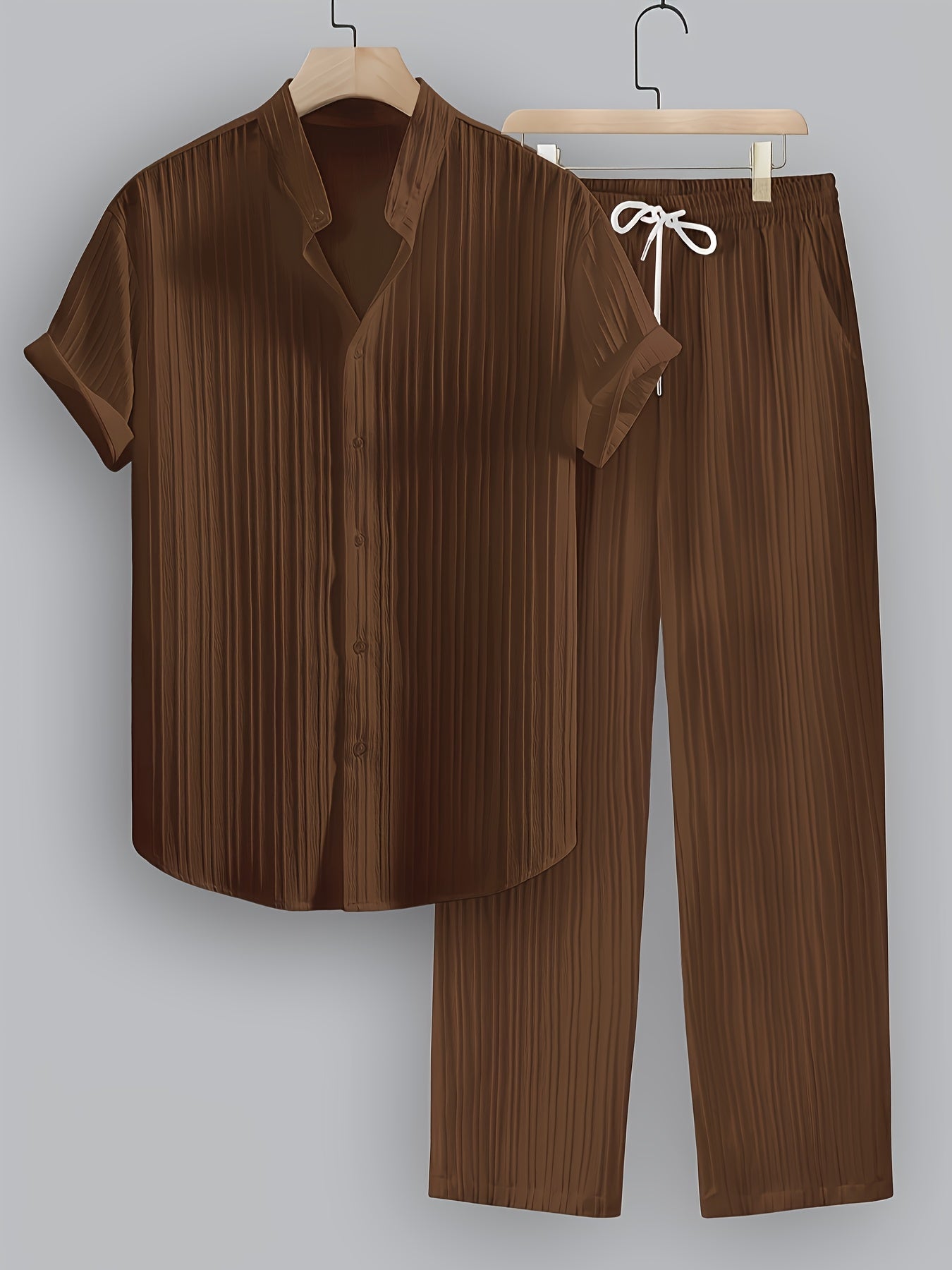 2-Piece Men's Summer Striped Polyester Suit, Short Sleeve Stand Collar Shirt and Drawstring Pants, Non-Stretch Fabric, Suitable for Casual Wear and Beach Vacation, Solid Color