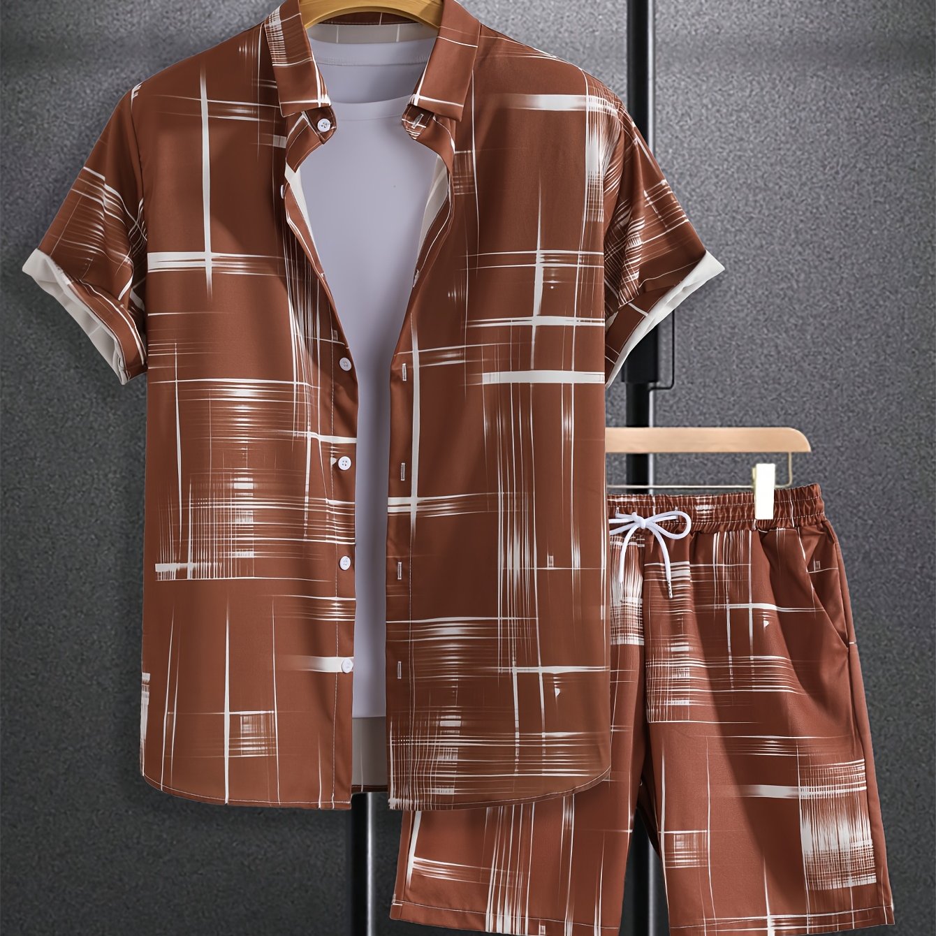 Men'S Stylish Gradient Shirt Set - Brown & White Geometric Pattern, Short Sleeve with Pocket, Loose Fit Shorts, Perfect for Beach, Camping, Fishing & Outdoor Activities, Casual Attire|Geometric Pattern Shirt|Woven Fabri