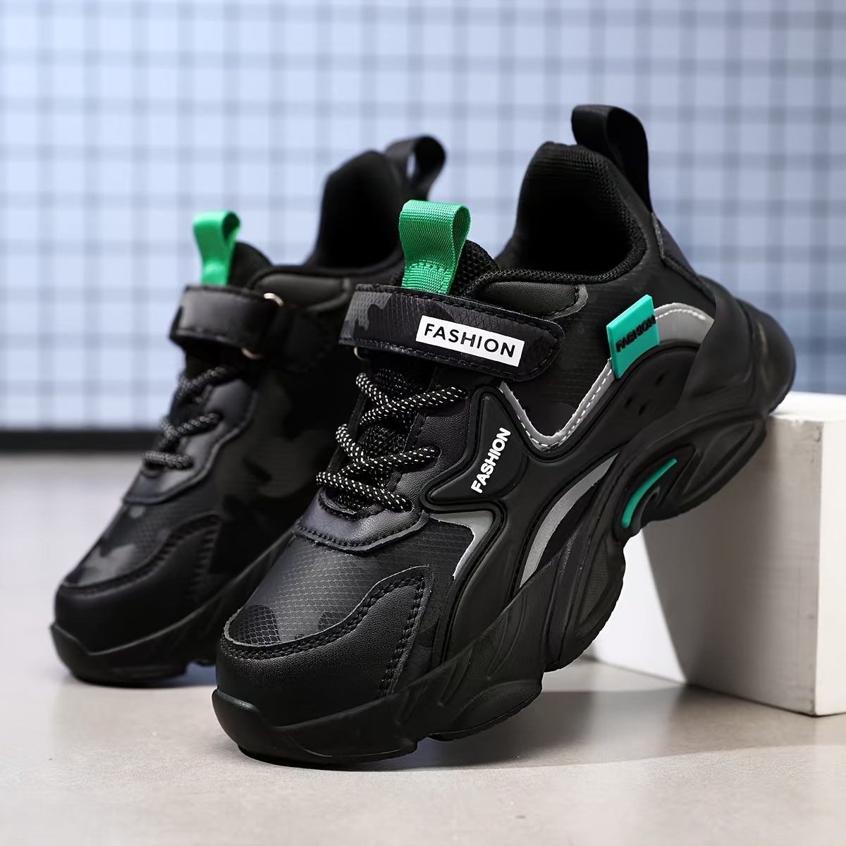 New High Quality sports shoes for boys running shoes