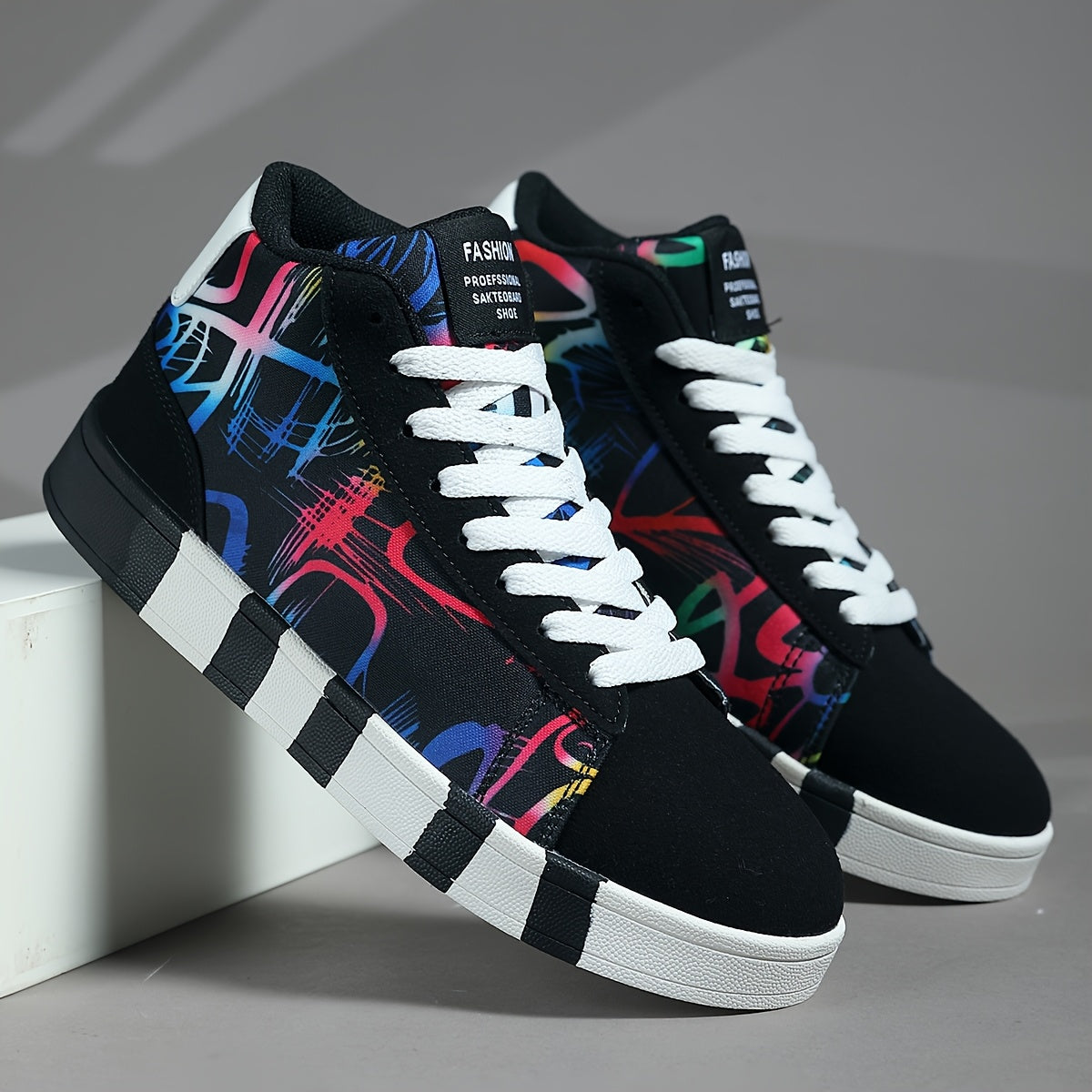 Women'S High-Top Casual Skate Shoes, Black and White Graffiti Design, Lightweight Fabric Lining, All-Season Rubber Sole Sneakers for Outdoor Sports and Hiking, Skate Shoes