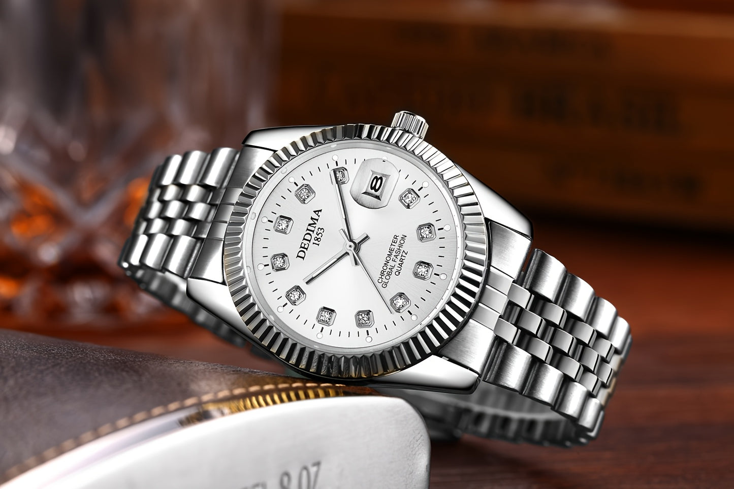 DEDIMA Elegant Stainless Steel Band Calendar Watch, Quartz Movement, Round Dial with Rhinestones, Battery-Powered, Non-Rechargeable Button Battery, Regular Cleaning, for Men, Women, Students, Christmas, Valentine'S Day, Thank