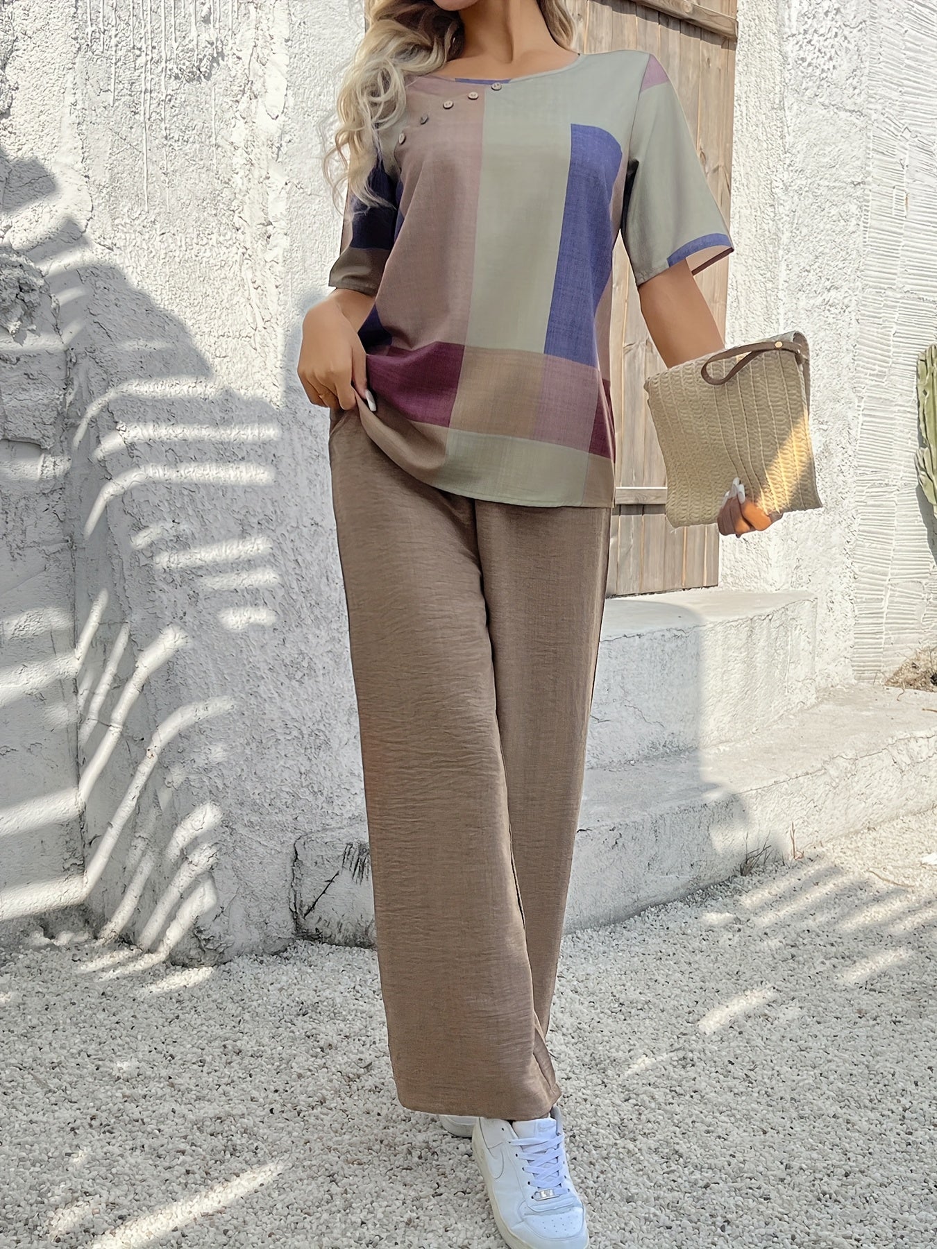 Elegant Patchwork Women'S Fashion Suit - Short Sleeve, Crew Neck, Polyester, Spring/Summer Collection, Casual Attire|Modern Casualwear|Polyester Fabric