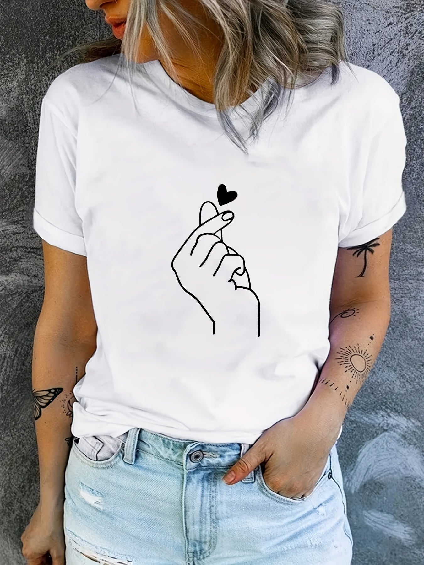 Finger Heart Print T-Shirt, Short Sleeve Crew Neck Casual Top For Summer & Spring, Women's Clothing
