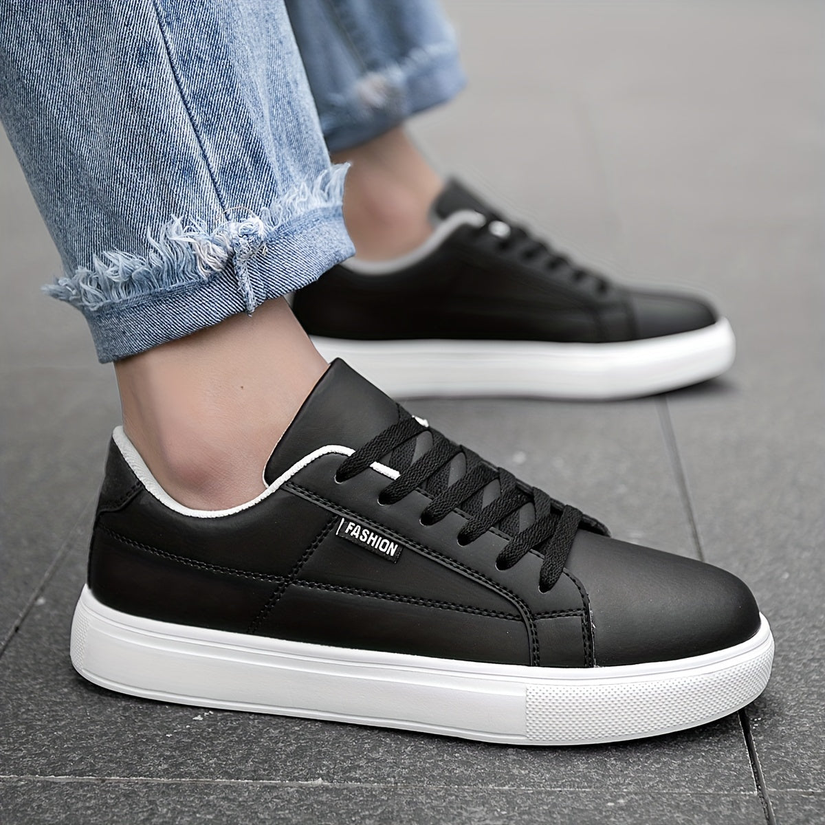 Men's Monochrome Casual Sneakers with White Accents - Comfortable, Easy to Match, Ideal for Everyday Use and Hiking