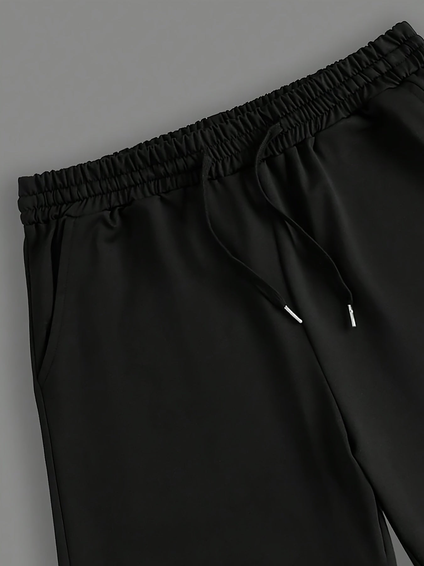 Men's suit short sleeve T-shirt and shorts