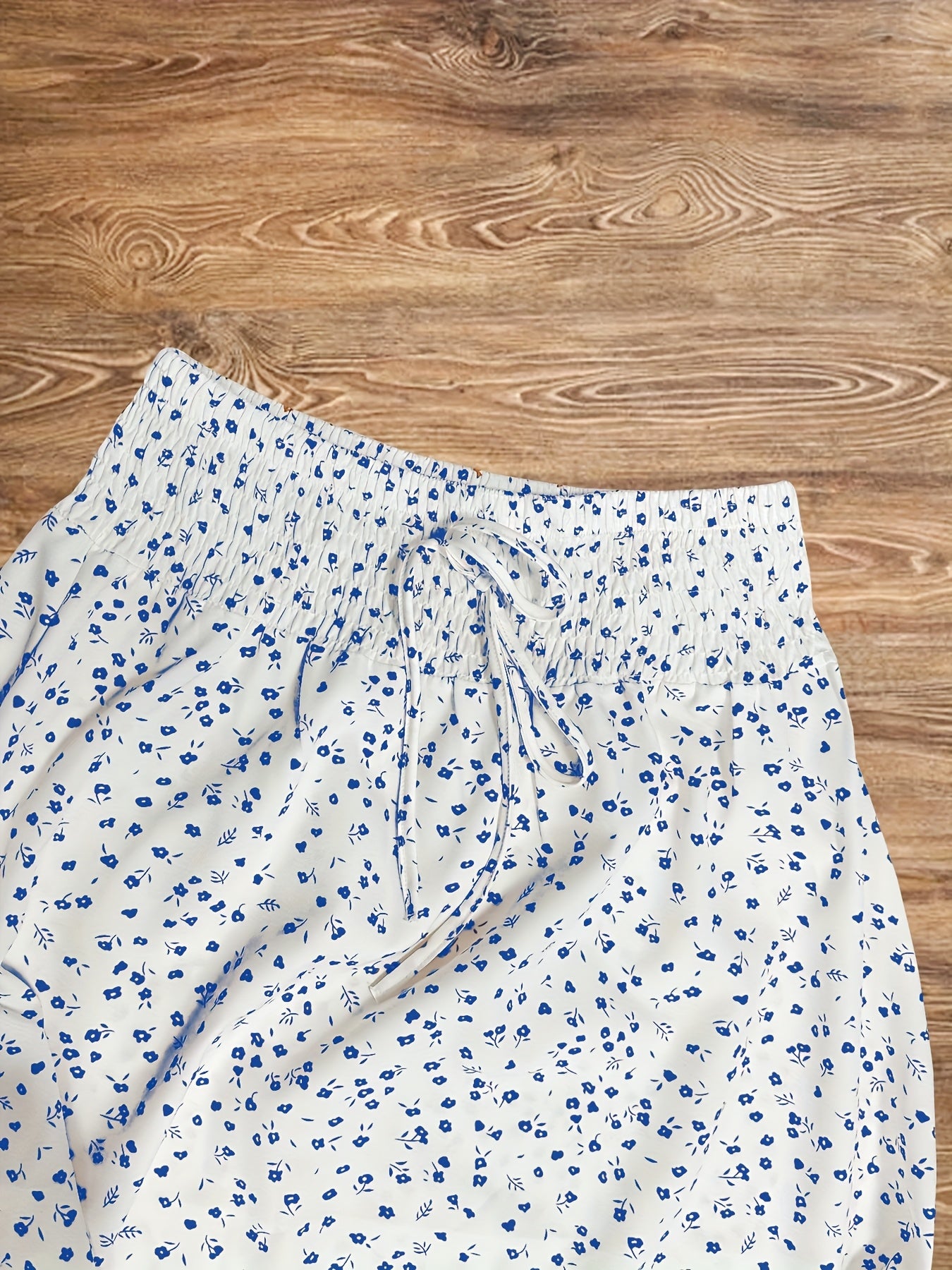 Summer Women's Daily Vacation Set with Small Floral Print Half Skirt and Sleeveless Top