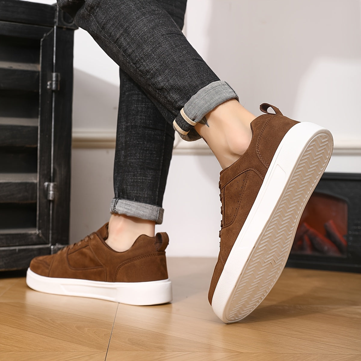 Men's Lightweight Breathable Casual Sneakers - Shock-Absorbing MD Sole, All-Season Outdoor Hiking & Skate Shoes, Brown Synthetic Low-Top Lace-Up for Camping, Daily Wear (Extended Sizes Available), Simple Street Style | Fabric