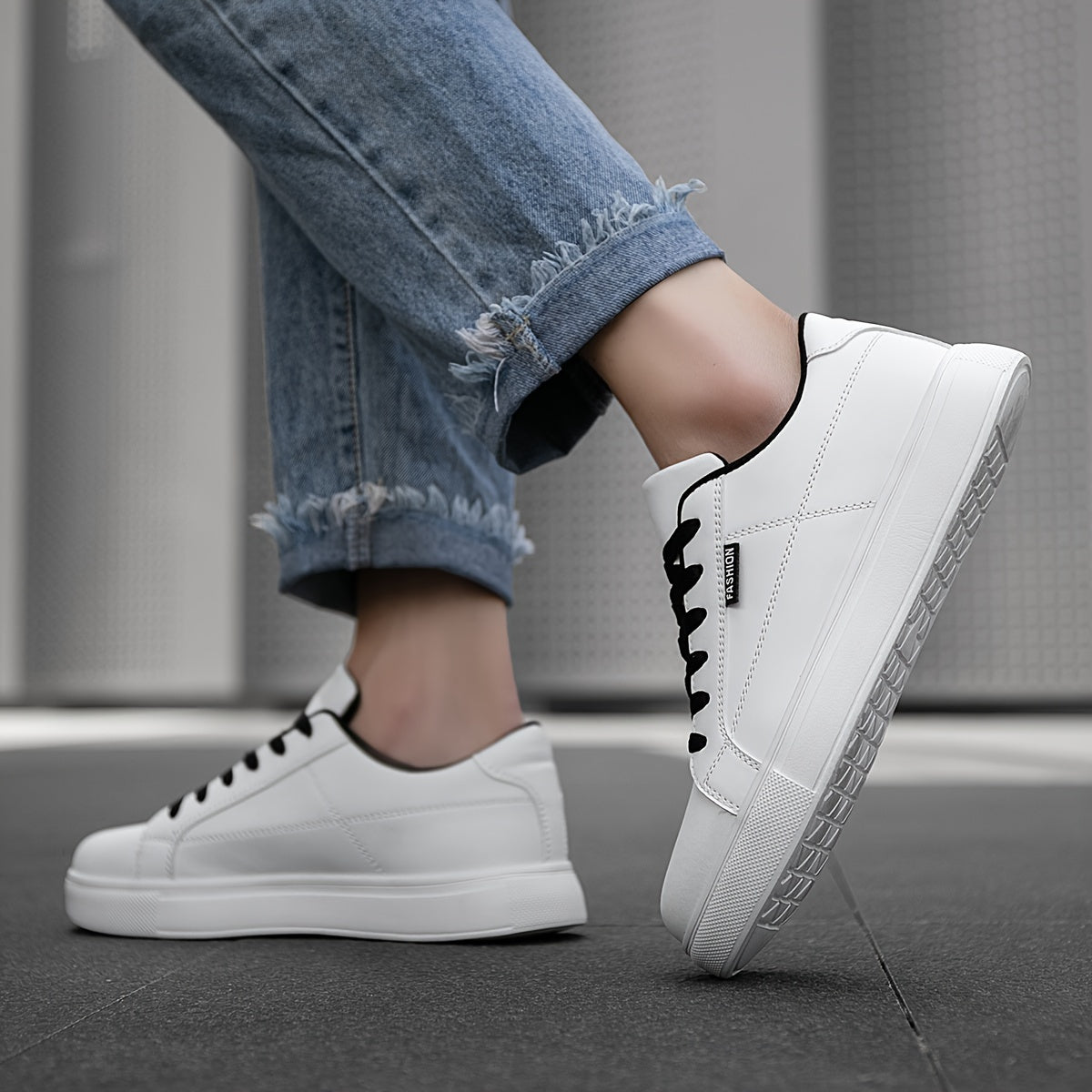 Men's Monochrome Casual Sneakers with White Accents - Comfortable, Easy to Match, Ideal for Everyday Use and Hiking