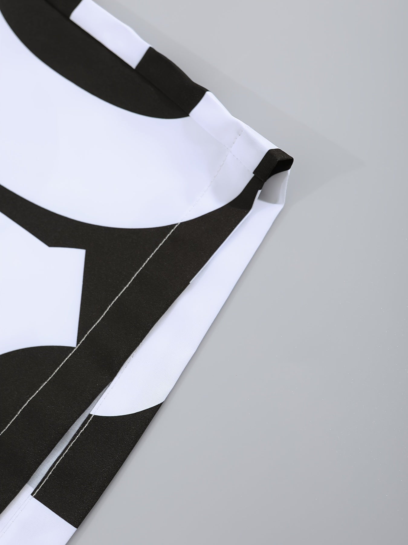 Men's Suit with Black and White Letter Print, Short Sleeve, Open Collar Shirt and Shorts, Casual Set