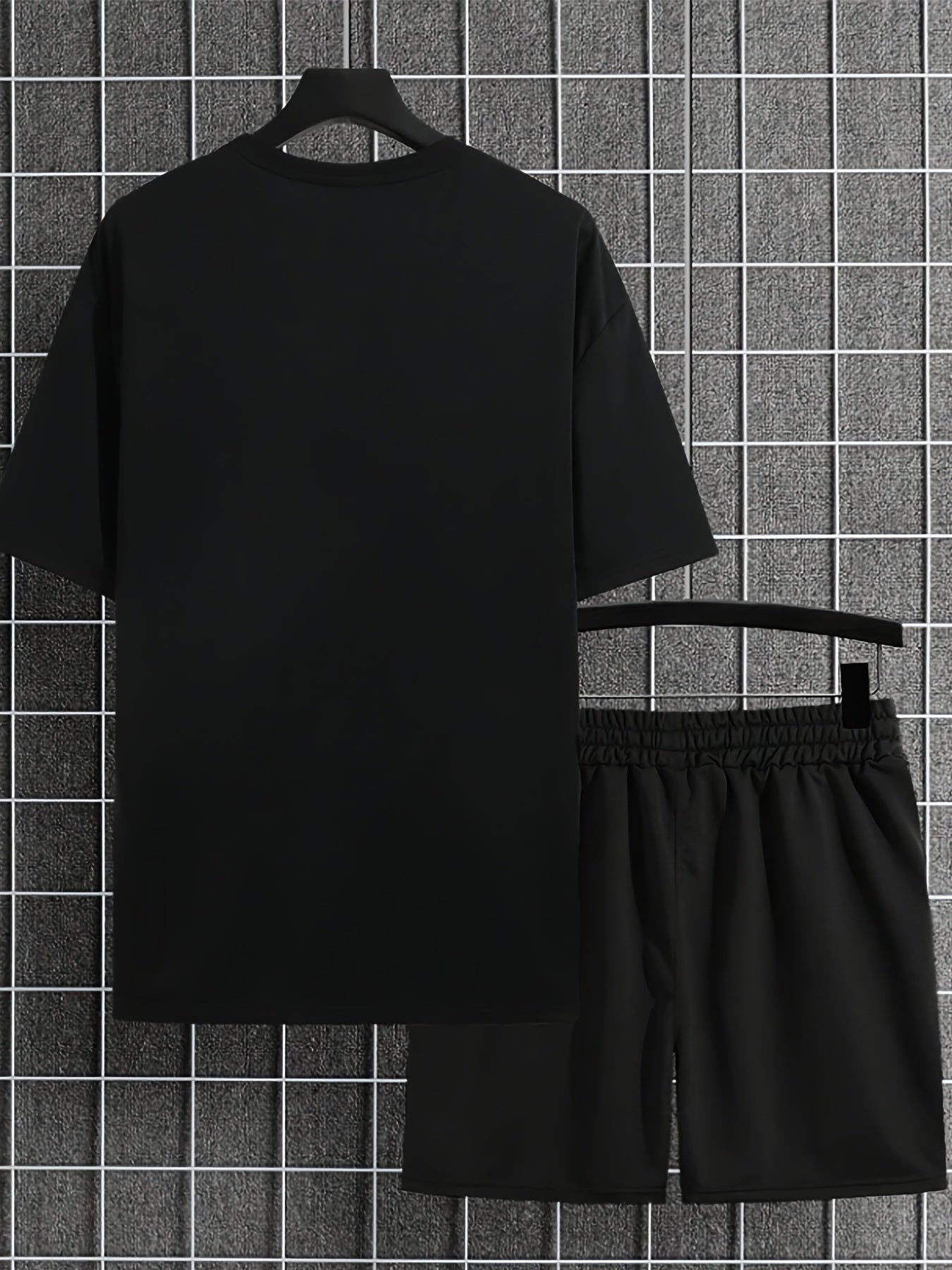Men's suit short sleeve T-shirt and shorts