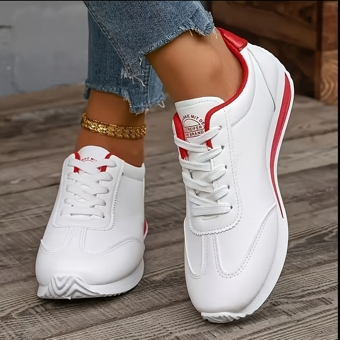 Women's Classic White Low-Top Sneakers - Lightweight Comfortable Lace-Up Shoes with Durable Rubber Sole & Breathable Fabric Lining, PU Synthetic Cover Upper, All-Season Versatile Casual Shoes for Casual Attire, Sleek Shoe Des