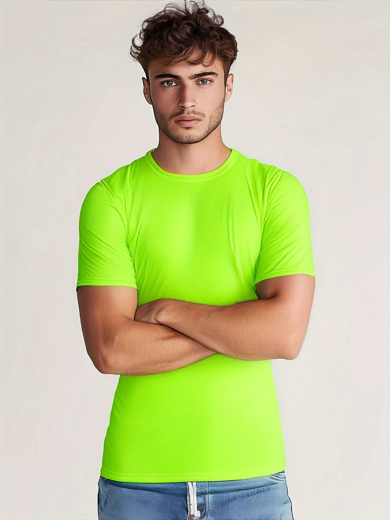 Men's Lightweight Sports T-Shirt - 100% Polyester, Moisture-Wicking, Breathable, Smooth Fabric, Round Neck, Short Sleeve, for Sports, Training, Casual, Party, Beach, Night Out - Unisex-Adult