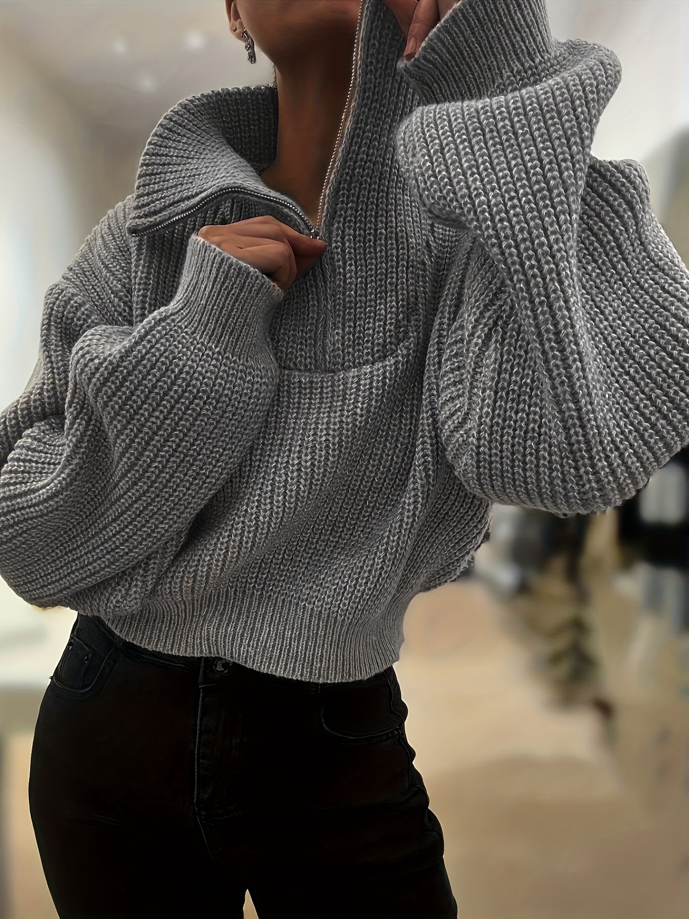 Autumn and Winter Half-Zip Short Fashion Lantern Sleeve Pullover Sweater to Show Your Figure and Versatile