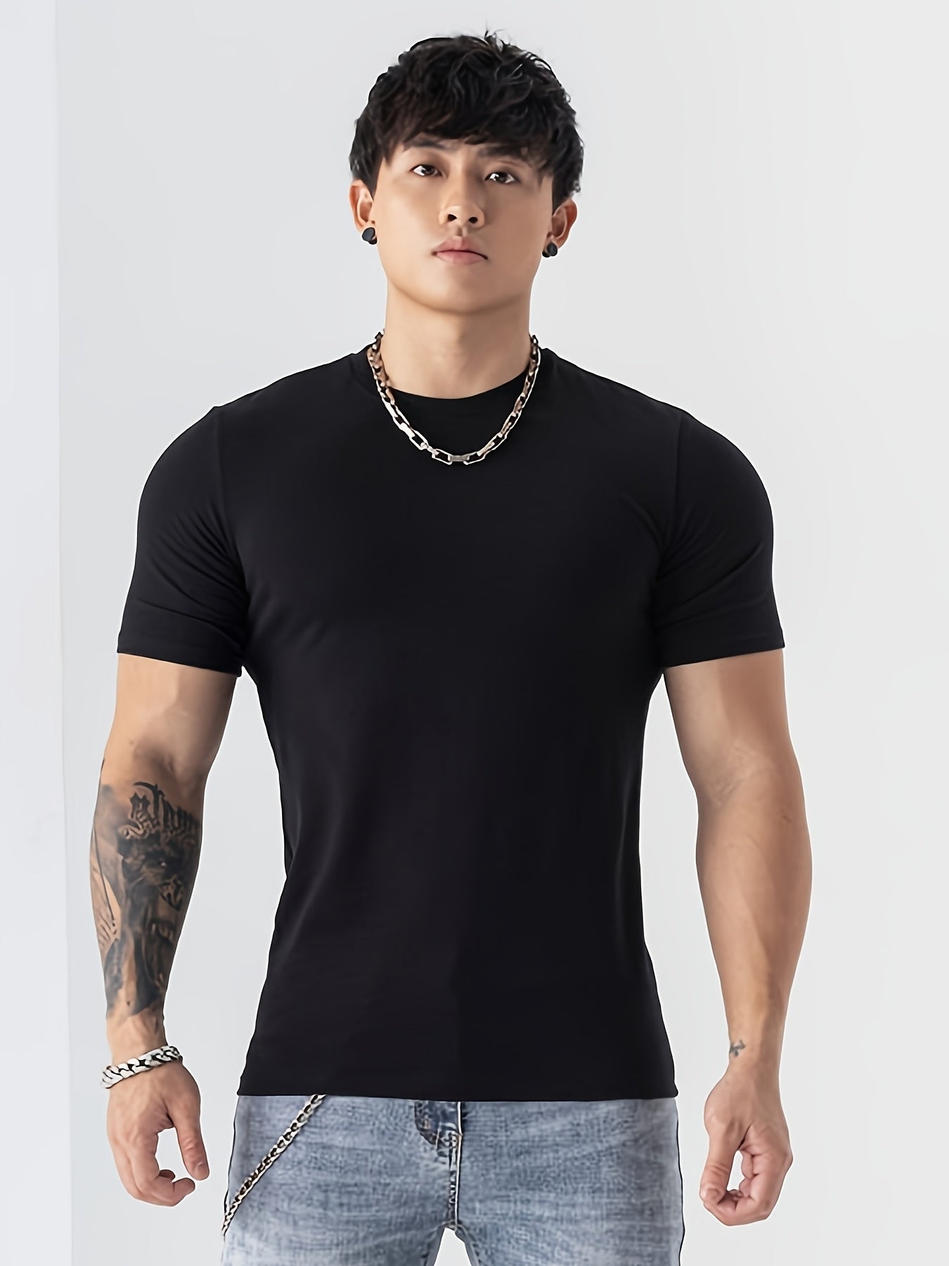 Men's Summer Athletic T-Shirt - Moisture-Wicking Stretch Fabric Slim Fit Round Neck Short Sleeve Tee for Gym, Running, Training - Solid Color Black, Gym Apparel | Machine Washable Top, Gym Shirts