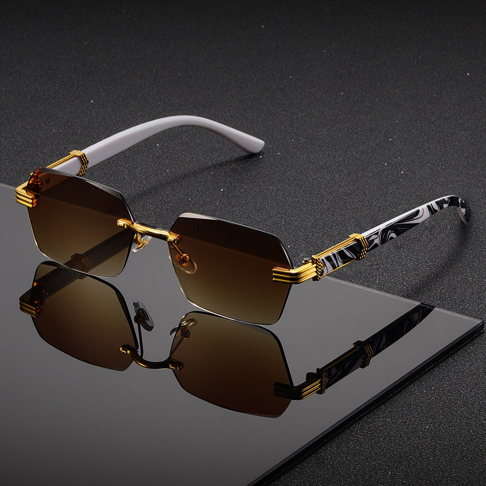 A New Stylish Pair of Men'S Glasses with a High-End Business Feel, Featuring Diamond-Cut Edges And a Fashionable Frameless Design.