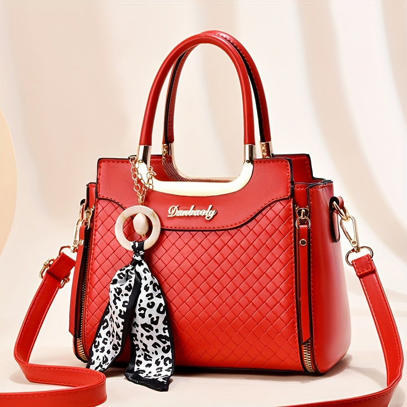 Elegant Quilted Women'S Tote Bag with Adjustable Shoulder Strap, Large Capacity, Solid Color, Fade-Resistant, Zip Closure, Polyester Lined, Tassel Detail, Perfect Gift for Mom or Family, Mom Bag