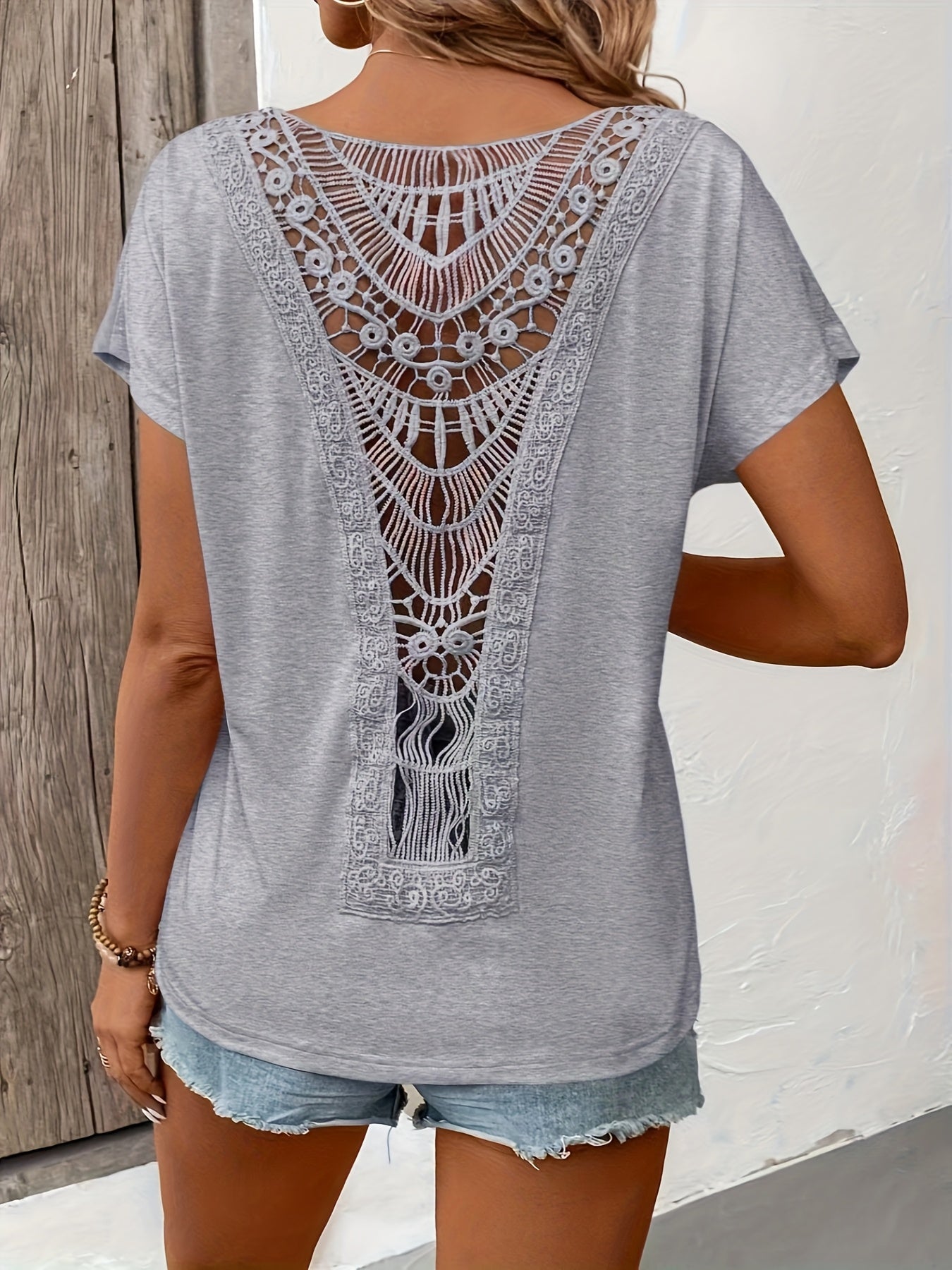Women'S Elegant Lace Trim Short Sleeve T-Shirt - Chic White Top with Intricate Lace Detail, Round Neck, Lightweight Polyester for Spring/Summer Casual Wear, Ladies T Shirts