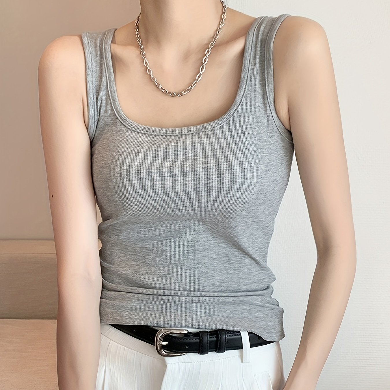 Solid Color Casual, U-neck, Wide Shoulder Vest, Women's Vest, Inner Wear, Versatile Outer Wear, Sleeveless Vest, Comfortable and Simple, Spring, Summer and Autumn Top, Can Be Worn in Winter, Christmas, Valentine's Day