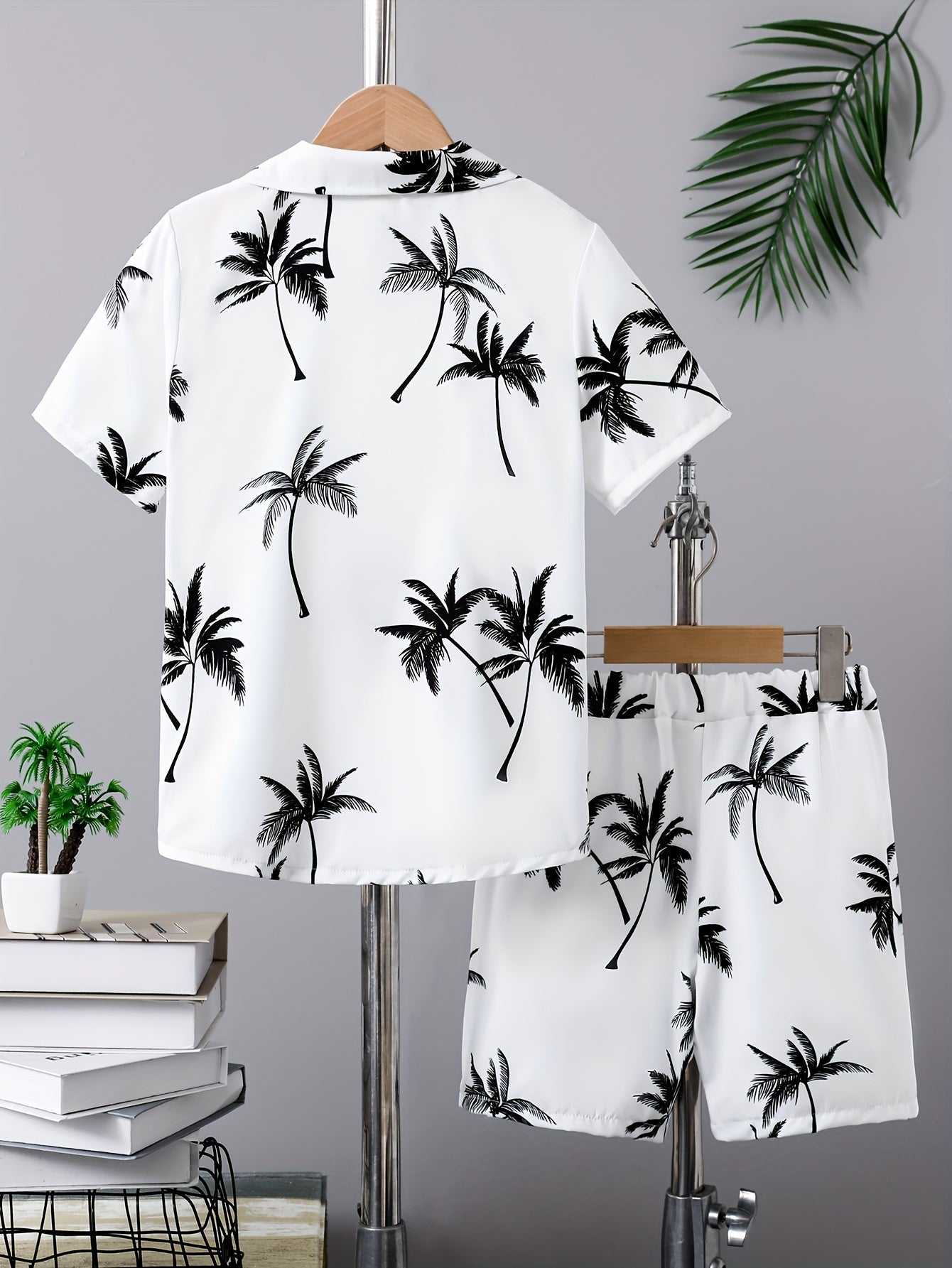 2pcs Boys Casual Coconut Tree Graphic Print Short Sleeve Lapel Shirt & Shorts Set, Comfy Summer Boys Clothing For Daily & Outdoor Wear