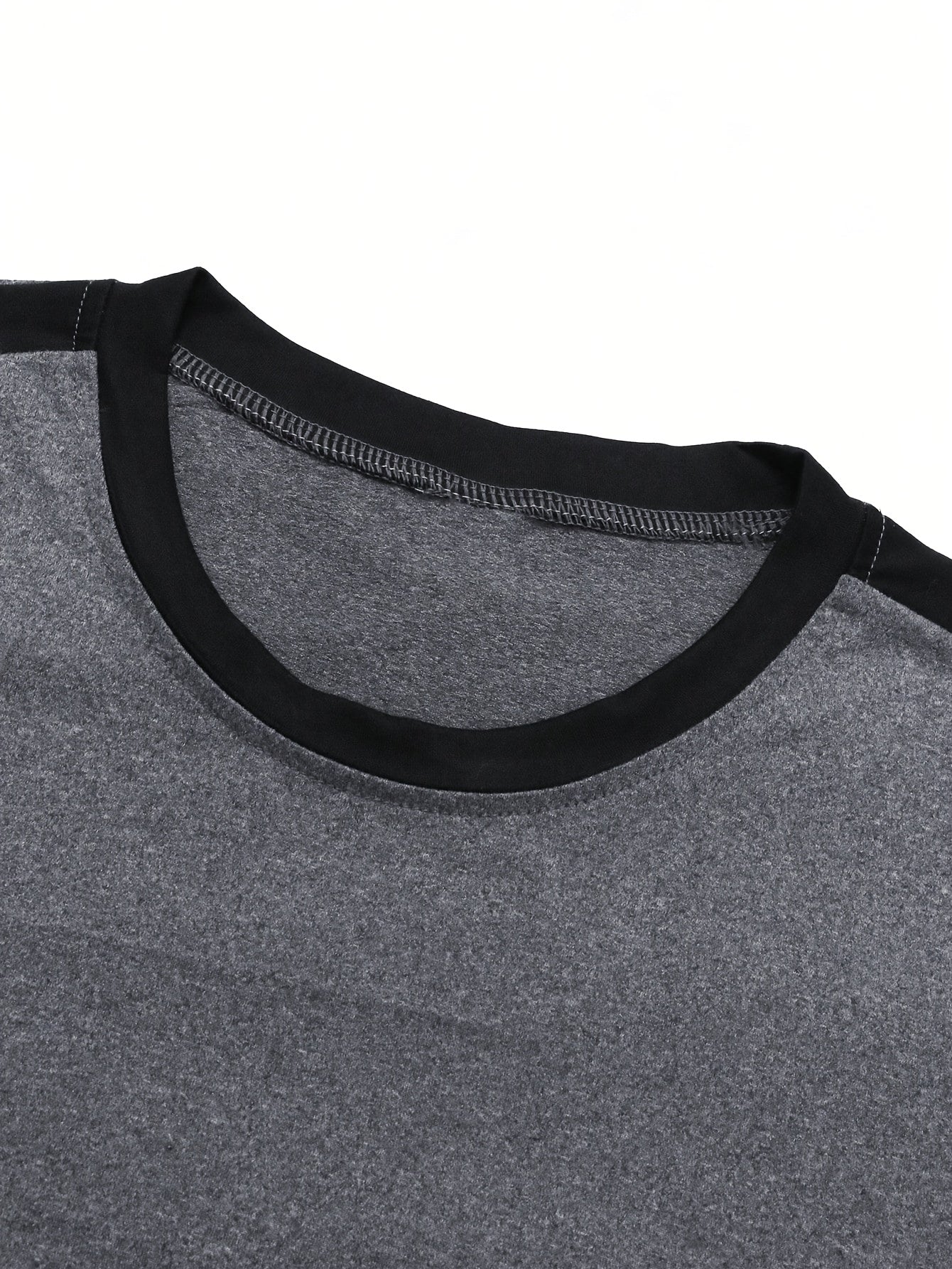 Men's Lightweight Summer Casual T-Shirt - Short Sleeve, Crew Neck, Two-Tone Color Block Design (Light Gray & Dark Gray), Machine Washable, Perfect for Casual Attire, Smooth Texture Fabric