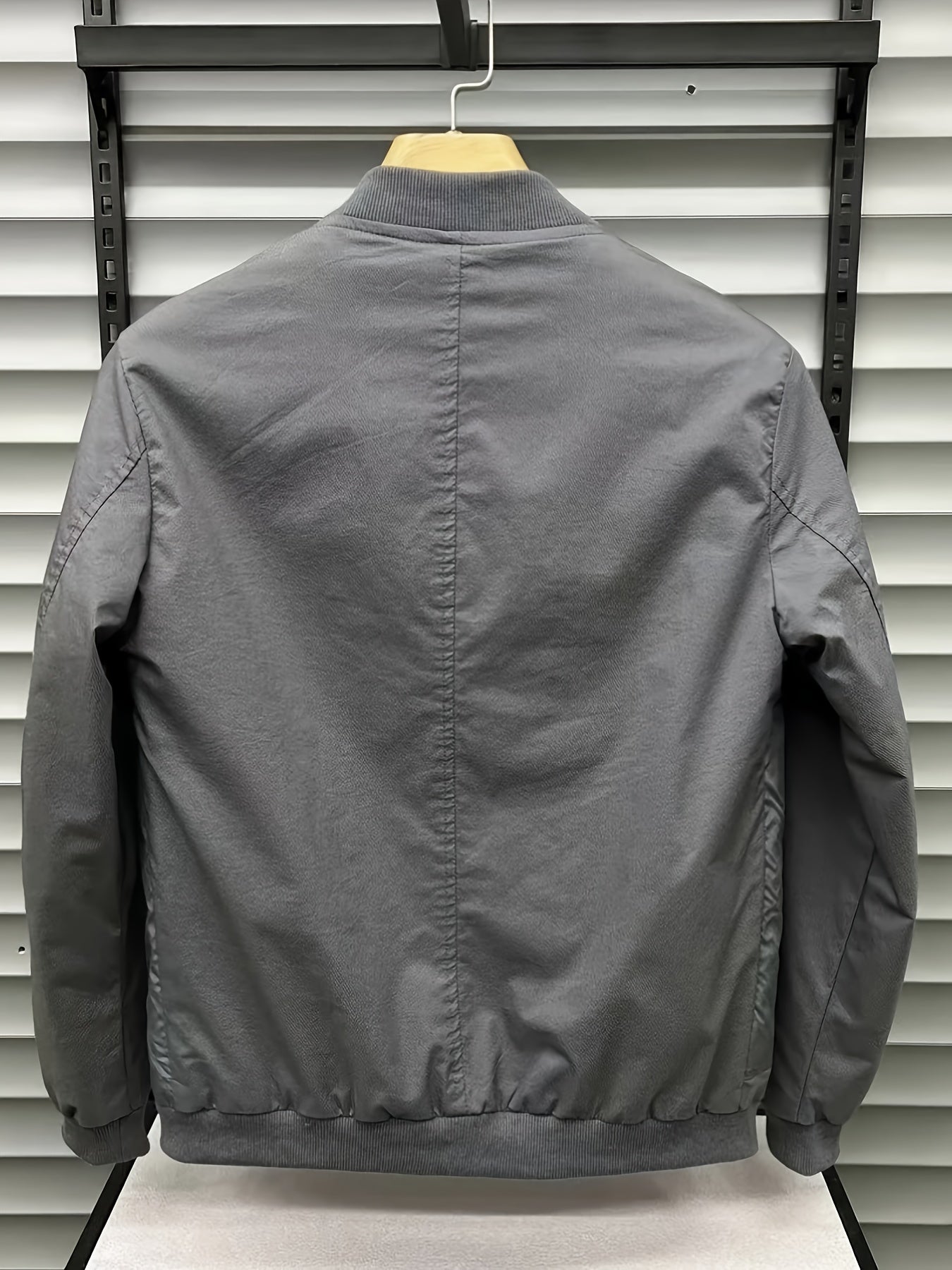 Men's Casual Sports Windbreaker Jacket, Outdoor Solid Color Design, Spring/Fall Fashionable Versatile Baseball Collar Jacket With Pockets