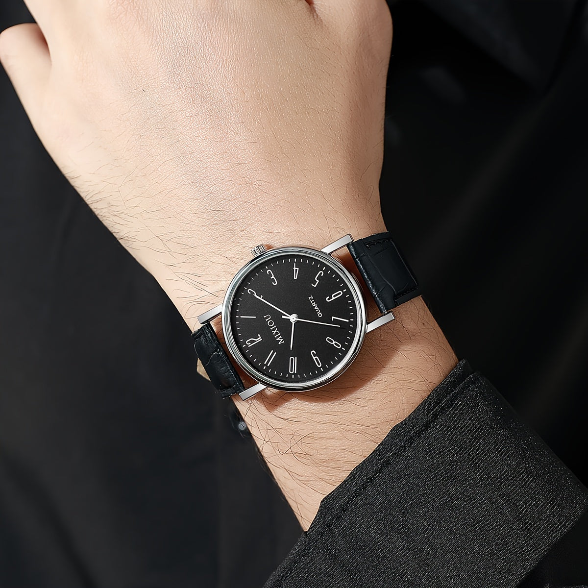 1pc Minimalist Quartz Wrist Watch for Women and Men, Round Plastic Case, PU Leather Band, Non-Rechargeable Button Battery - Elegant Timepiece