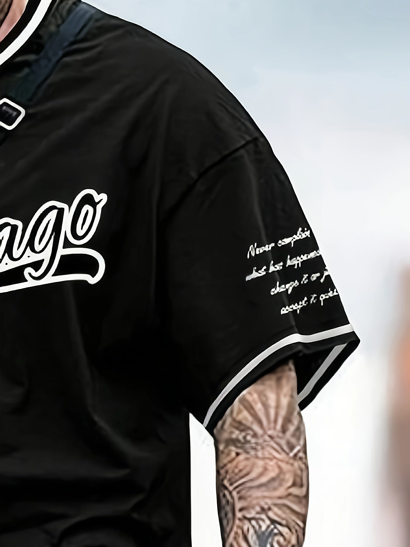 Men's Outfit, Chicago Graphic Print Casual Crew Neck Short Sleeve T-Shirt & Shorts 2-piece Set For Summer Outdoor Activities