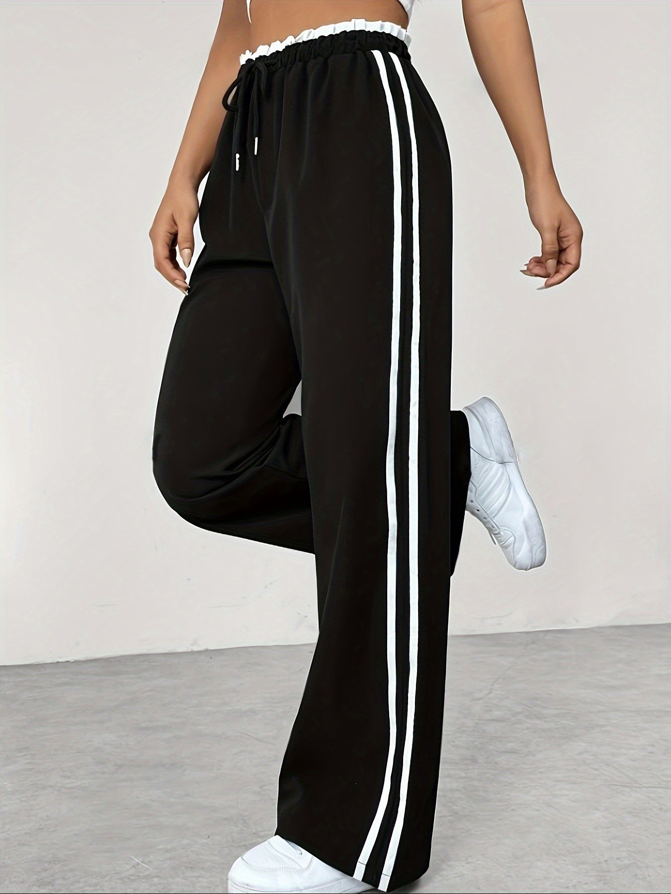 Women's Color-Matching Drawn White Stripe Paper Bag Waist Casual Pants
